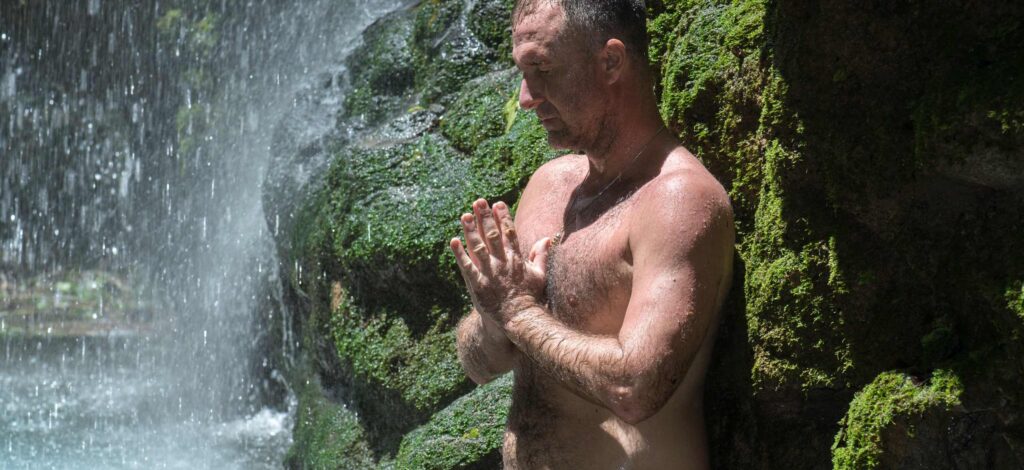 how-to-be-raw-and-naked-in-nature
